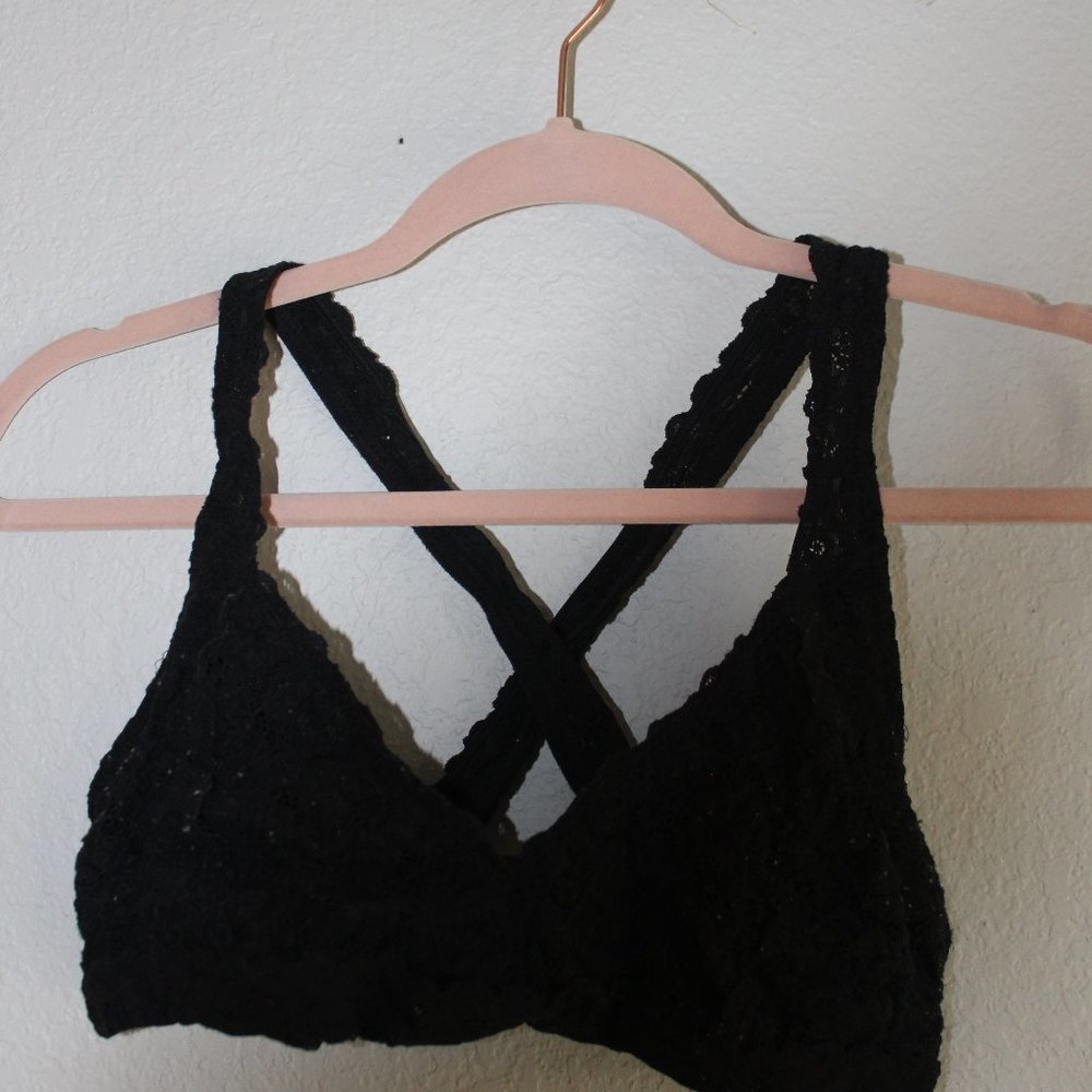 LACE BRALETTE